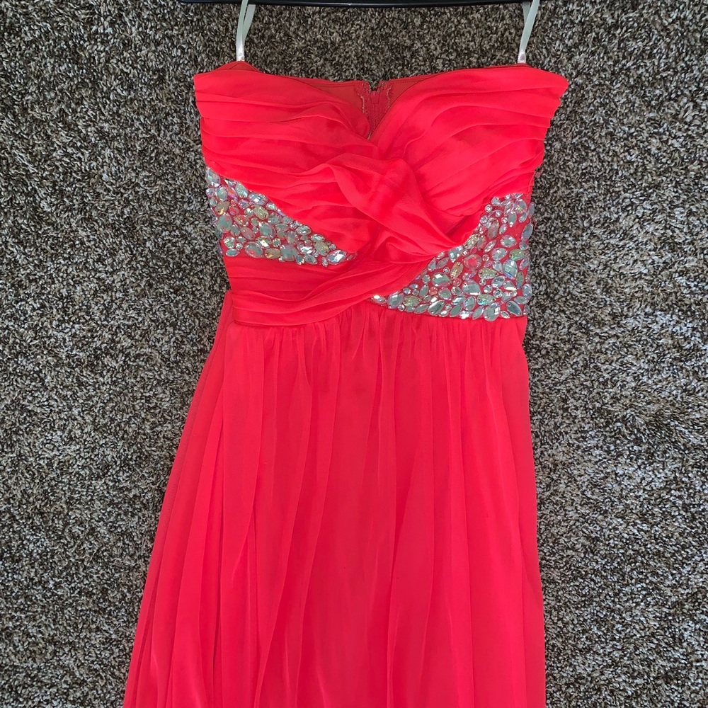 Dress - Picture 2 of 2